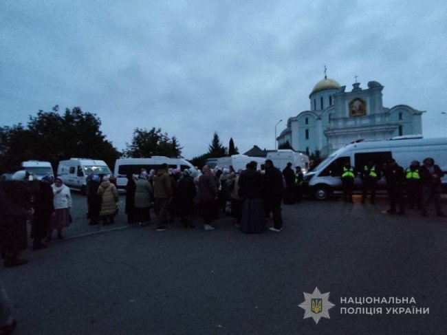 У Володимирі почали виселення МП із древнього собору