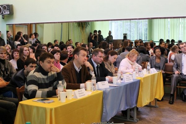 У Луцьку стартував  Міжнародний молодіжний форум. ФОТО