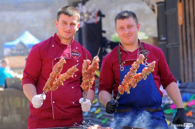 У замку Любарта - «Lutsk Food Fest». ФОТО