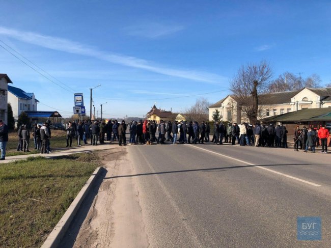 Волинські шахтарі блокують рух на трасі «Ковель-Жовква». ФОТО. ВІДЕО