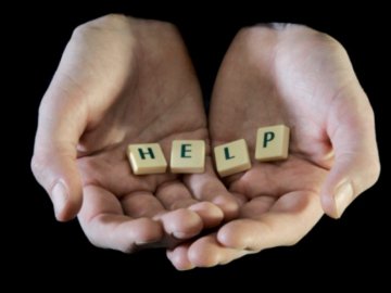 18-річній студентці, яку збила вантажівка у Луцьку, потрібна допомога