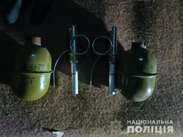 У Луцьку знайшли таємний сховок у землі, де чоловік зберігав гранати і патрони. ФОТО. ВІДЕО