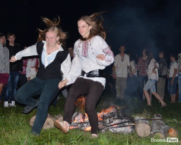 Як у Луцьку святкували Купала. ФОТО