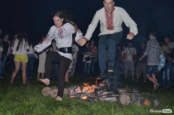 Як у Луцьку святкували Купала. ФОТО