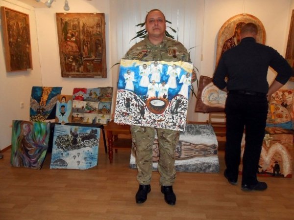 Воїни АТО малювали картини, які передали до музею