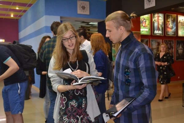 Перший мистецький форум у Луцьку «WestArt Forum UA»: сучасне мистецтво має бути провокаційним. ФОТО