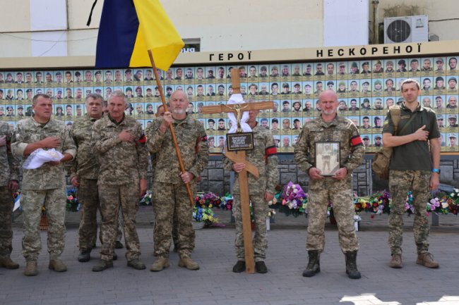 Луцьк попрощався з Героєм Анатолієм Гончаревичем