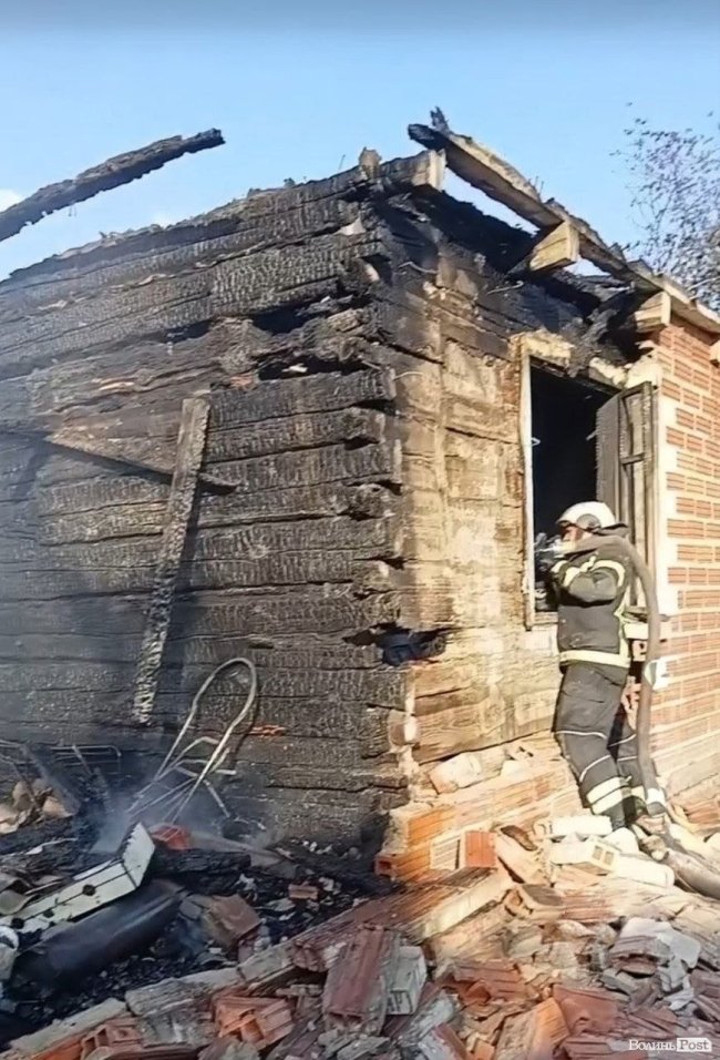 На Волині через пожежу без житла залишилася мама з двома дітьми: потрібна допомога