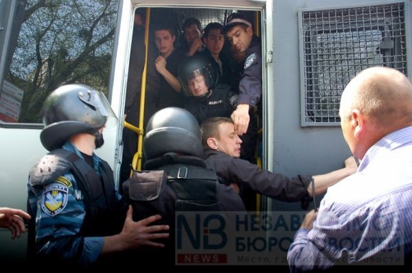 У Києві затримали учасників маршу профспілок. ФОТО