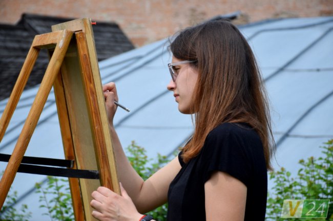 «Волинська княжна»: кому дістався титул та корона. ФОТО