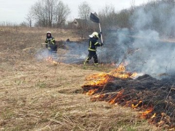 Синоптики попередили про високу пожежну небезпеку в Луцьку