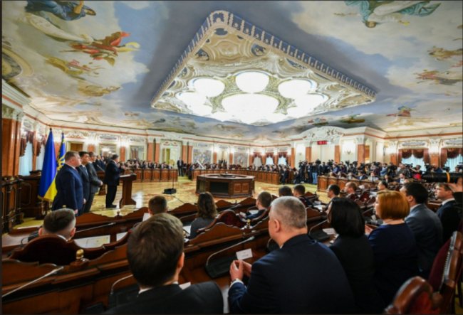 В Україні з'явився  Антикорупційний суд