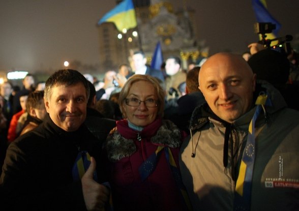 Як Кличко, Тягнибок і Яценюк мітингували на Євромайдані. ФОТО
