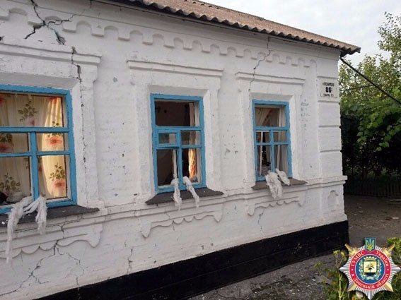 Наслідки обстрілів околиць Маріуполя. ФОТО