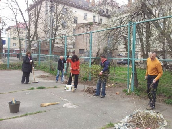 У Луцьку облаштовують спортивні майданчики. ФОТО