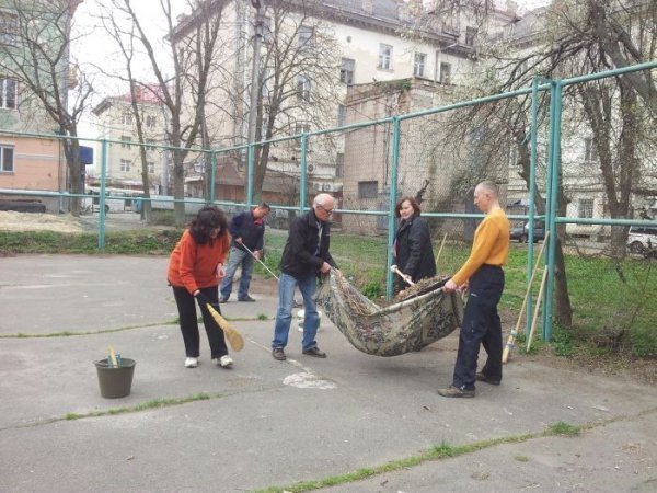 У Луцьку облаштовують спортивні майданчики. ФОТО