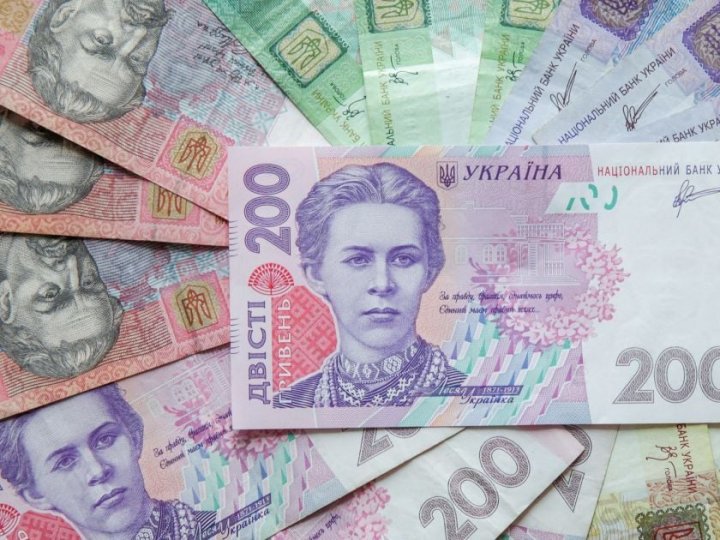 Зимова допомога 2025: хто зможе отримати тисячу гривень і на що їх можна витратити