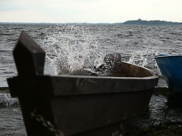 На Світязі ледь не втонув киянин