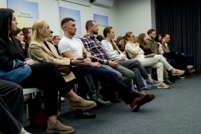 Навіщо бізнесу стратегія? Поради із лекції Юлії Євпак в Дія.Бізнес у Луцьку