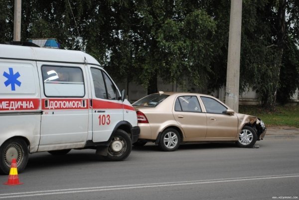 У Луцьку зіткнулися легковики: постраждала вагітна. ФОТО