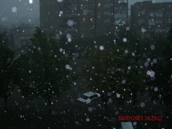 Луцьк заливає. ФОТО. ВІДЕО