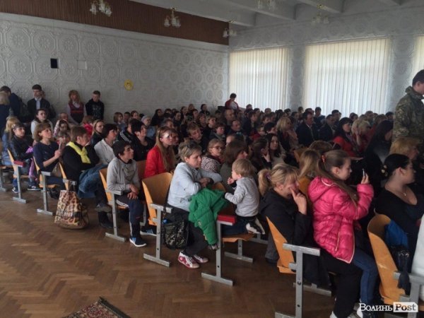 Звіт гуртків самодіяльності Луцької ЗОШ №17. ФОТО