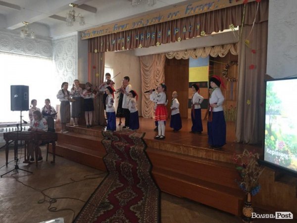 Звіт гуртків самодіяльності Луцької ЗОШ №17. ФОТО