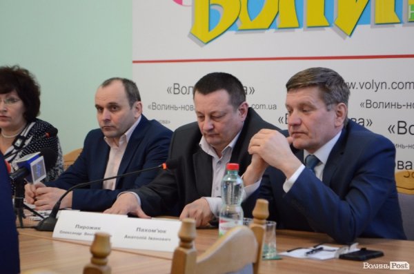 На Волині голови громад та депутати обговорили недоліки адмінреформи. ФОТО