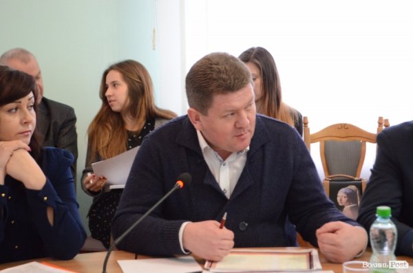 На Волині голови громад та депутати обговорили недоліки адмінреформи. ФОТО