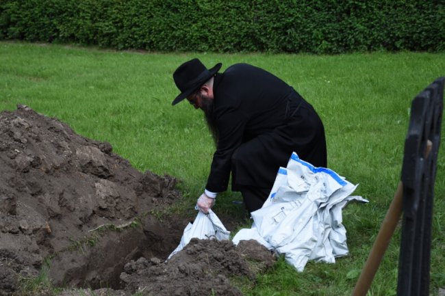 У Луцьку перепоховали останки євреїв. ФОТО