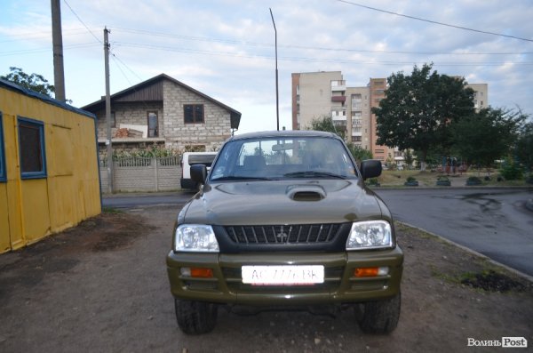 У Луцьку освятили автомобіль в зону АТО. ФОТО