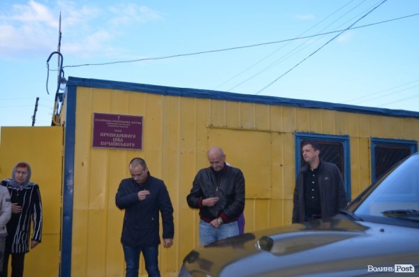 У Луцьку освятили автомобіль в зону АТО. ФОТО