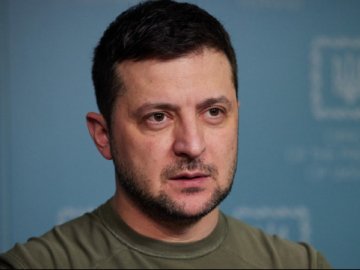 Зеленський відкликає українських миротворців з усього світу боронити державу