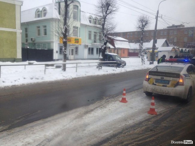 Аварія в Луцьку: зіткнулися «Нива» та BMW. ФОТО