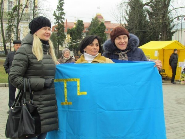 Кримські татари Волині провели акцію проти окупації Криму. ФОТО