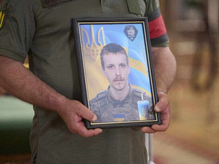 Луцьк попрощався з Героєм Андрієм Максимчуком