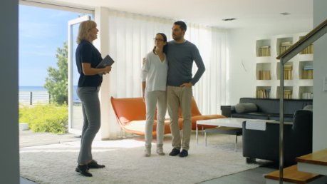 Які особливості має подобова оренда*