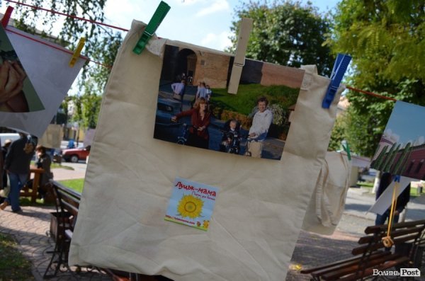 Фото на мотузках: у Луцьку стартувала мистецька «Сушка». ФОТО  