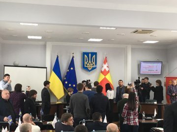 Луцький депутат назвав міську раду цирком