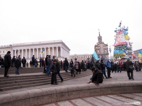 Майдан буденний. НОТАТКИ ОЧЕВИДЦЯ. ФОТО