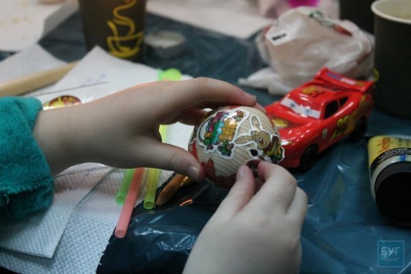 Маленьких нововолинців навчали мистетву писанкарства. ФОТО