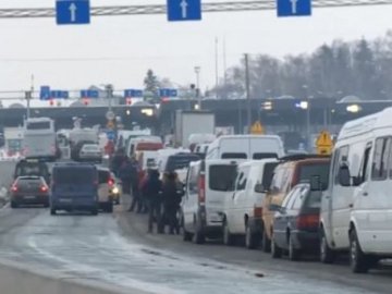На кордоні Волині з Польщею – кілометрові черги