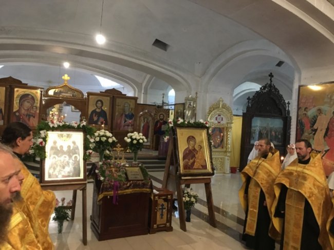 У Луцьку відбувся хресний хід парафіян Волинської єпархії УПЦ (МП). ФОТО