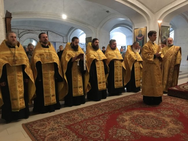 У Луцьку відбувся хресний хід парафіян Волинської єпархії УПЦ (МП). ФОТО