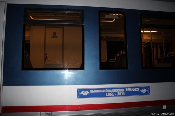 Їздити рейковим автобусом до Львова лучани не поспішають. ФОТО