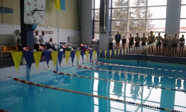 У Луцьку відбулись змагання з плавання. ФОТО