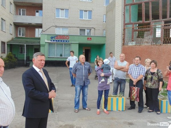 У Луцьку відремонтують двір за 420 тисяч. ФОТО