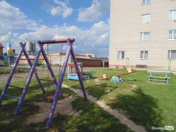 У Луцьку відремонтують двір за 420 тисяч. ФОТО