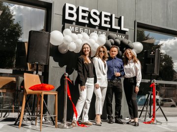 У Луцьку відкрили меблевий шоурум BESELL*