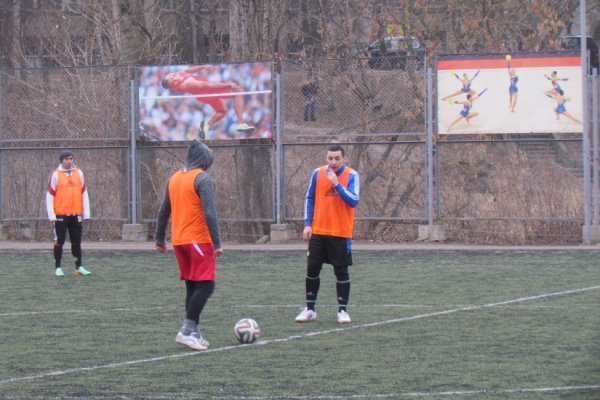 Волинські вболівальники зіграли у благодійний футбол  на допомогу воїнам-ультрасам. ФОТО